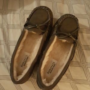 Fur lined slippers with rubber soles